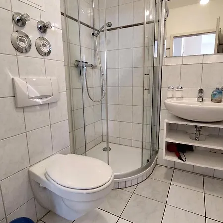 Residenz Duenenstrasse By Rujana בינץ